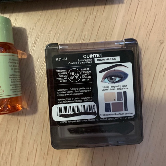 NWT Makeup bundle - Picture 3 of 5